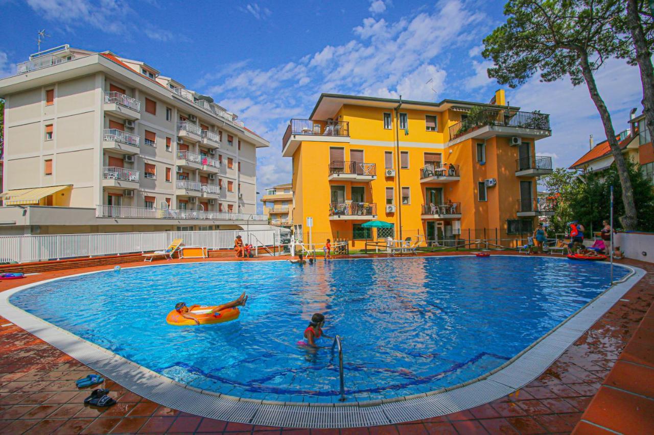 Residences La Rustica & Elite Ераклеа Маре Екстериор снимка